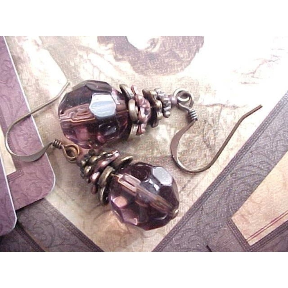 B2G1 Thanksgiving Mauve Pink Czech Glass Beaded Earrings Olde Victorian Gothic